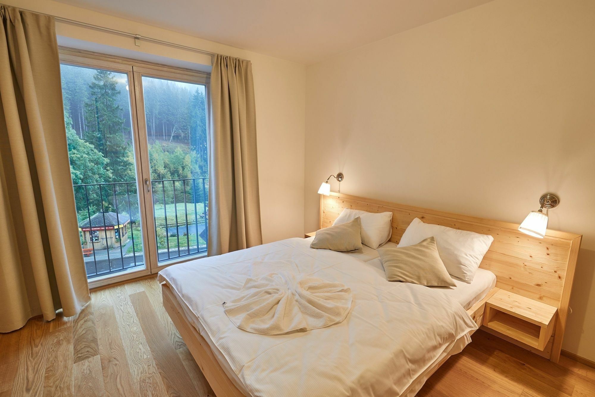 פץ פוד סניישקו Aparthotel Kovarna Residence מראה חיצוני תמונה
